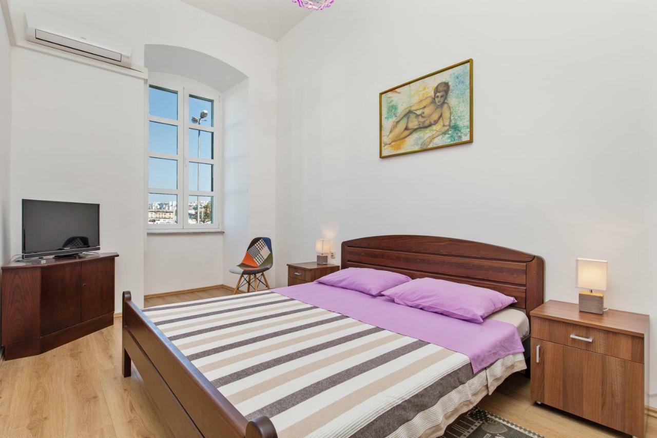 Apartment Mia Rijeka Exterior photo