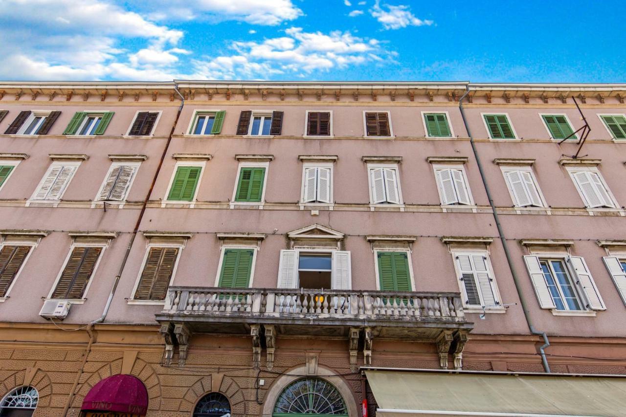 Apartment Mia Rijeka Exterior photo